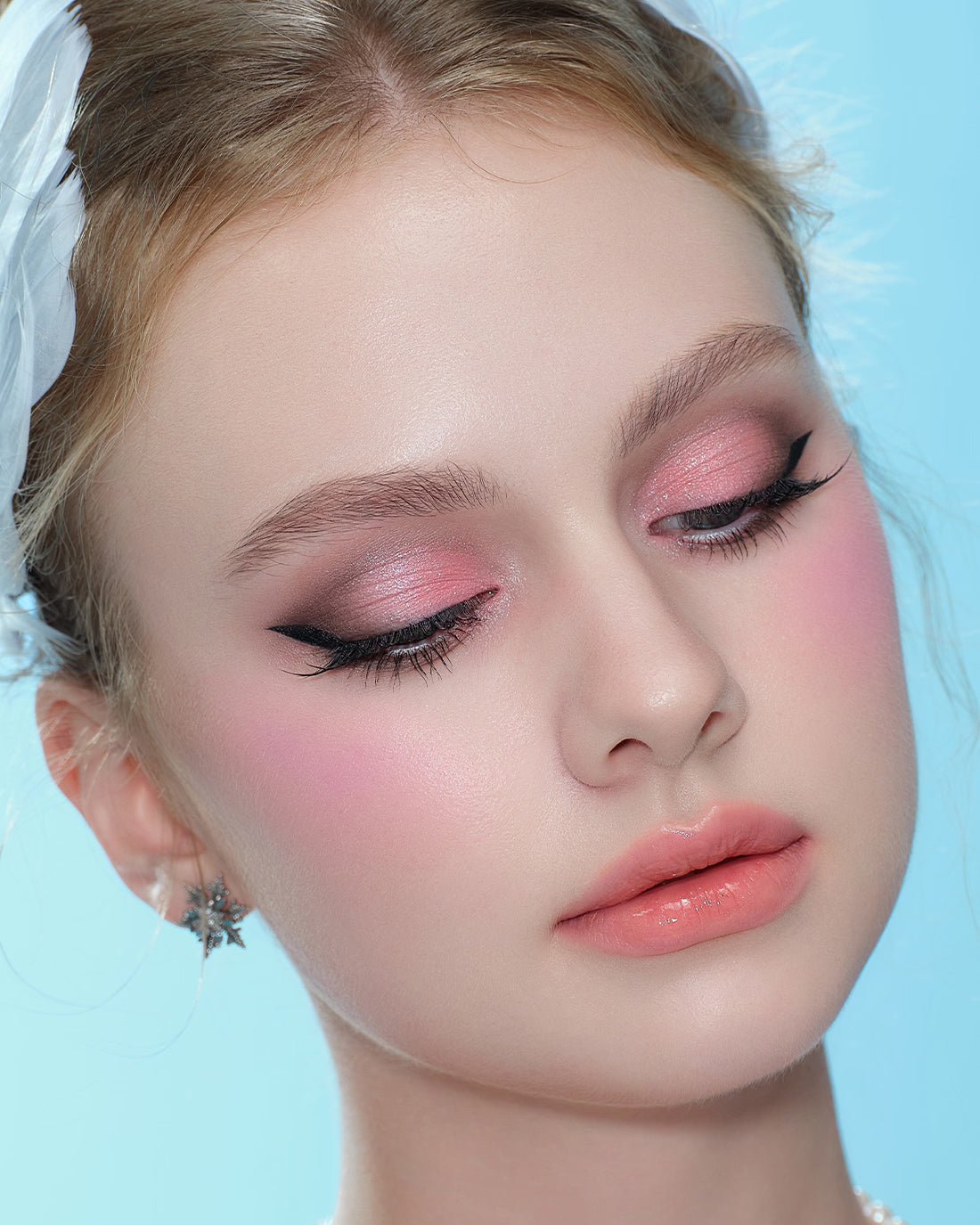 Snow Ballet Six-Color Satin Makeup Palette