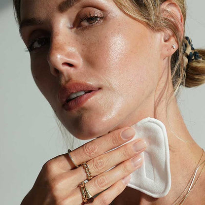 Liquid Gold Exfoliating Treatment With 5% Glycolic Acid by Alpha-H