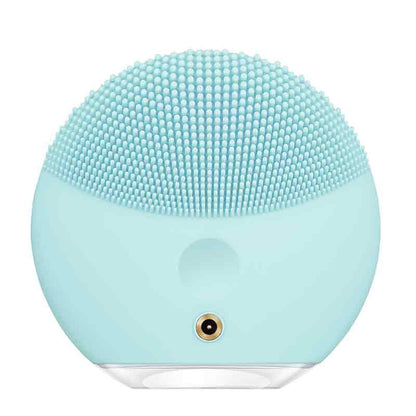 LUNA Mini 3 Facial Cleansing Brush by Foreo