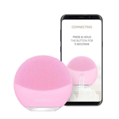 LUNA Mini 3 Facial Cleansing Brush by Foreo