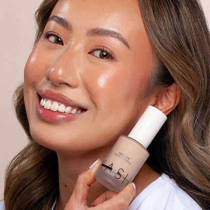Aura Skin Radiant Foundation