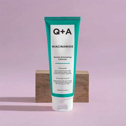 Q+A Niacinamide Gentle Exfoliating Cleanser